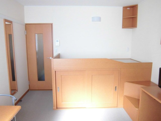 レオパレス飛鳥の居間・リビング