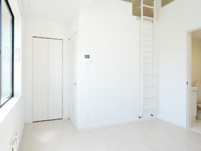 洋室6.7帖