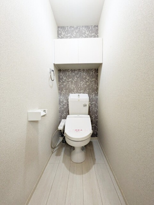 温水洗浄機能付きのトイレ♪