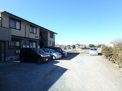 ★敷地内駐車場★（有料・要空き確認）