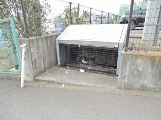 ごみ置場