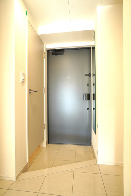 アーバネックス蔵前レジデンスの玄関|※写真は同タイプ住戸です。