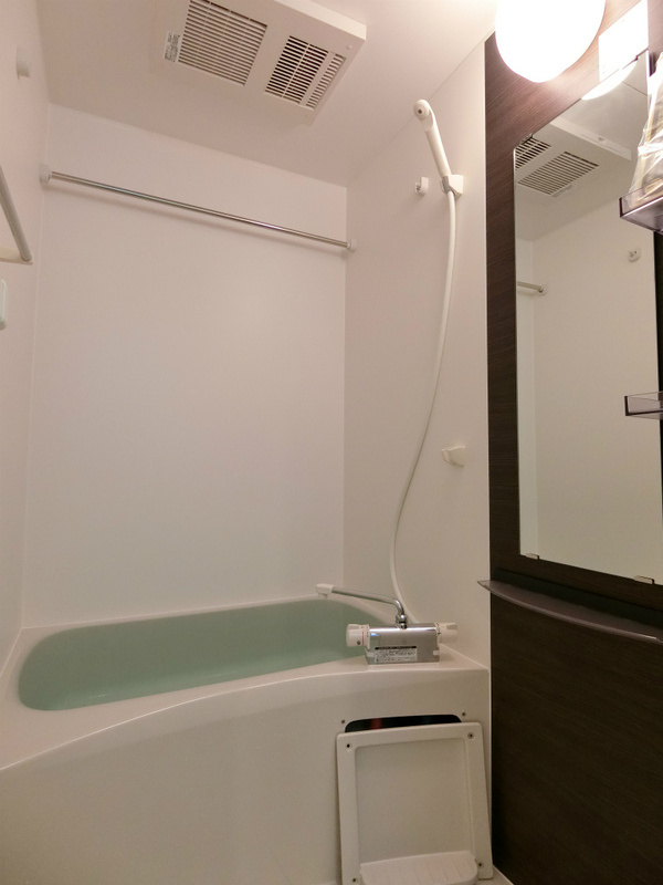 リブリ・平安通の浴室