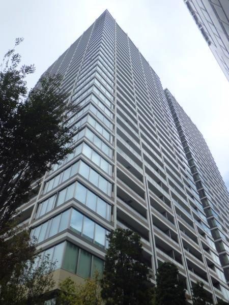 ＧＬＯＢＡＬ　ＦＲＯＮＴ　ＴＯＷＥＲの外観