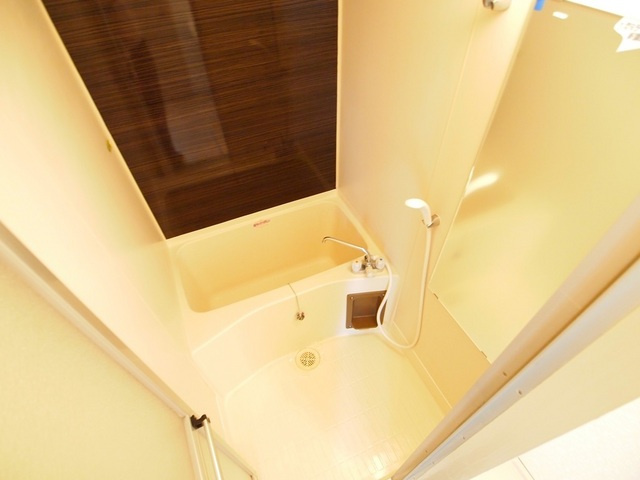 エンブレム王寺の浴室