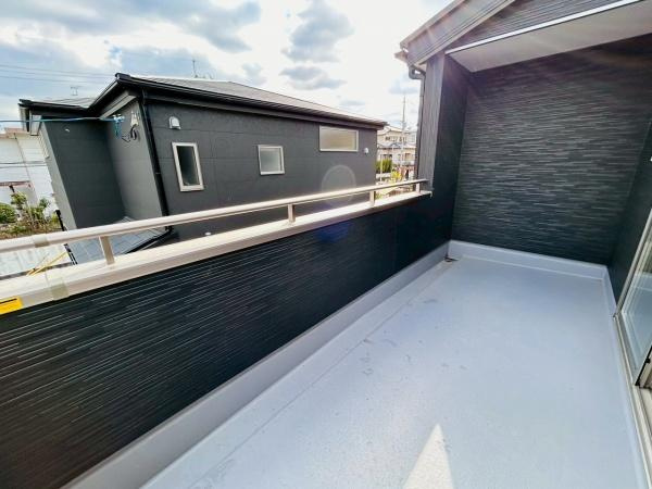 【バルコニー】