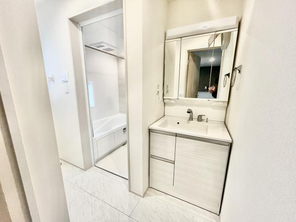 【独立洗面台】