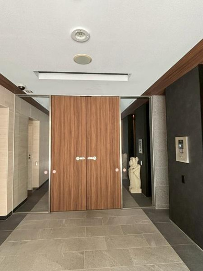 【エントランス】 | REGALO