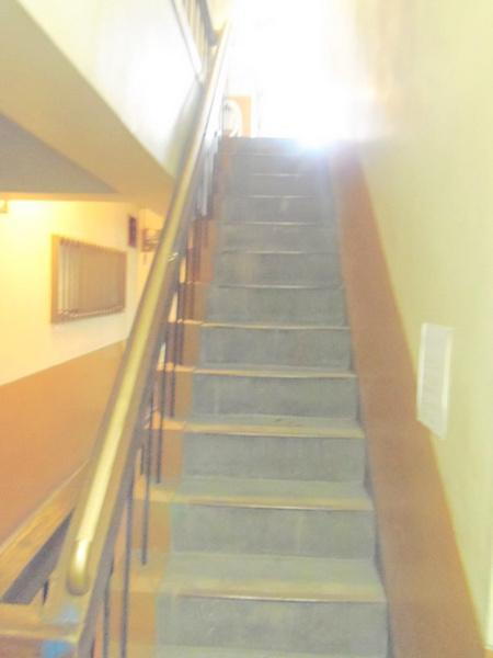 平尾パークハイツのエントランス|★共用階段★