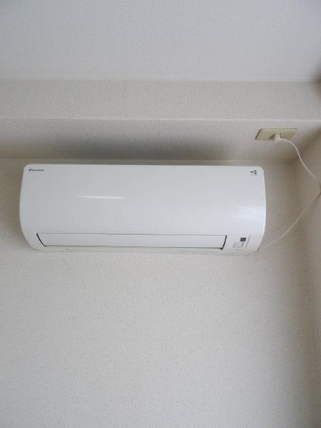 トヤママンションの居間・リビング|★年中快適★