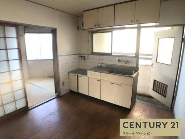 平尾ビルの洋室