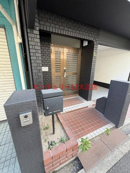 大正区鶴町1丁目中古戸建の玄関