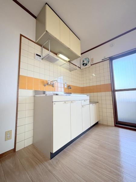 滝ハイツの居間・リビング