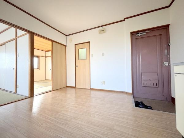 滝ハイツの居間・リビング