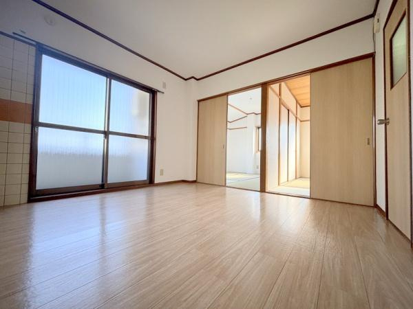 滝ハイツの居間・リビング|★DKです★