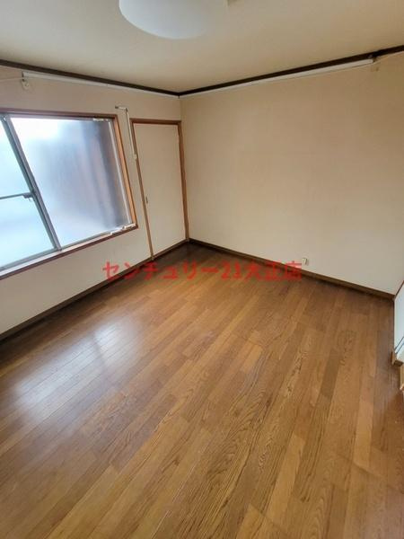 南恩加島3丁目貸家の洋室