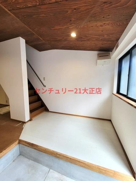 南恩加島3丁目貸家の玄関