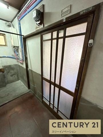 寄川ビルの玄関|★広々玄関★