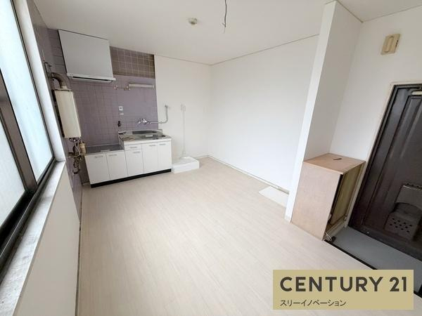 サントピア泉尾の洋室|★きれいな内装です！★