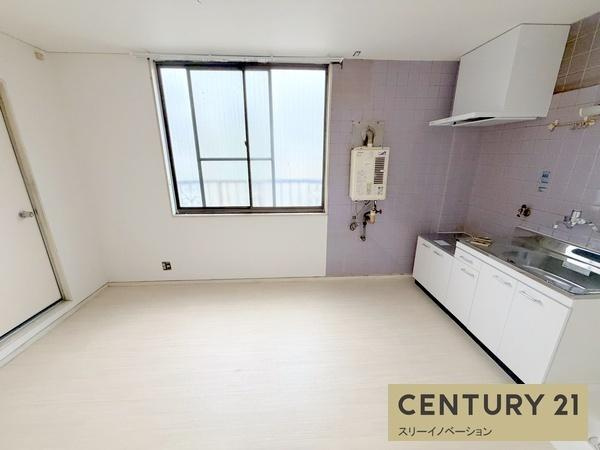 サントピア泉尾の洋室|★窓が大きくてとっても明るいです！★