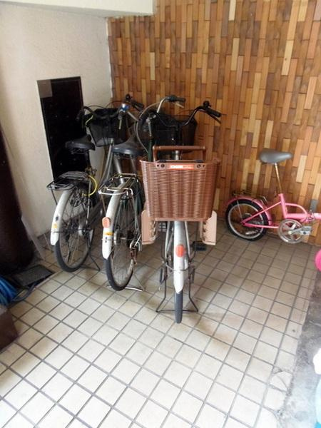 サントピア泉尾のエントランス|★駐輪スペース★