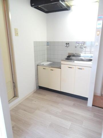 メゾンヒラオのキッチン|★ゆとりあるキッチンスペース★