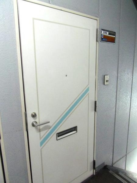 メゾンヒラオの玄関|★表玄関です★