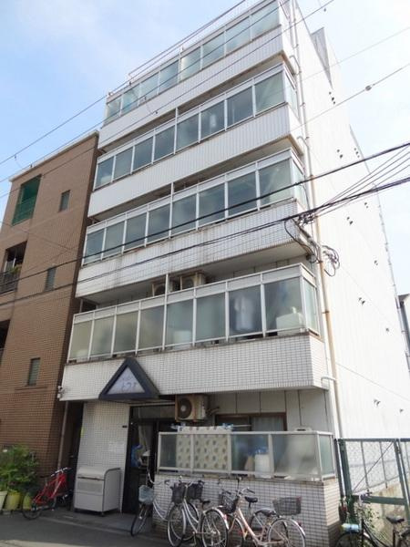 メゾンヒラオのエントランス|★敷地内ゴミ置き場有ります★