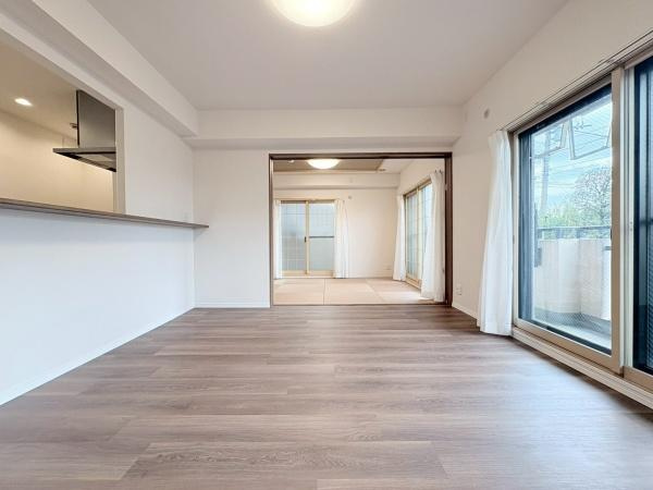 ライオンズヒルズ柿生のエントランス|毎日綺麗に維持されたロビー。