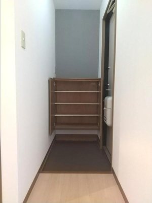 【玄関】 | ハイカムール米原A