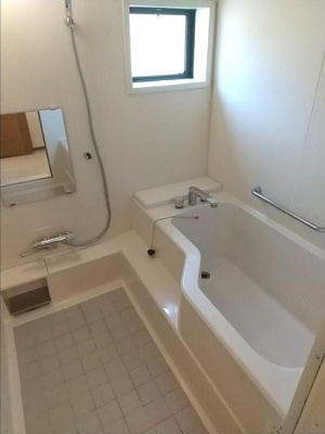 【浴室】 | ハイカムール米原A