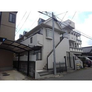 パイン西春の外観