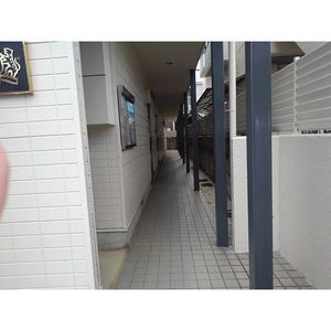 パイン西春のエントランス