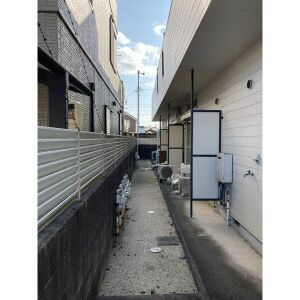 パイン西春の庭