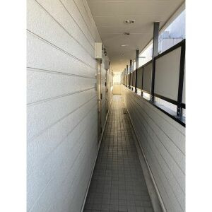 パイン西春のロビー