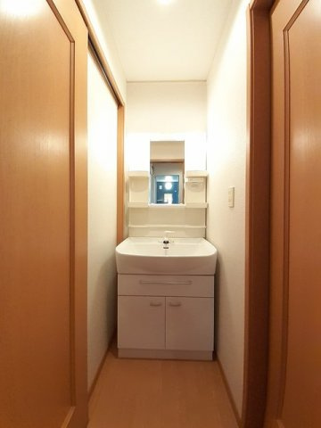 ブライトブルックＣの洗面所|使いやすい洗面所です