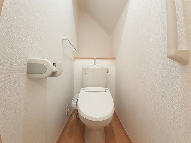 グランデのトイレ|コンパクトで使いやすいトイレです