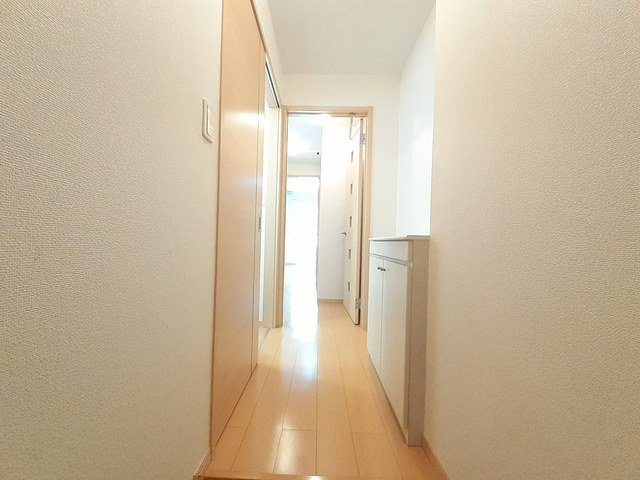 グランデの玄関|収納もある玄関です