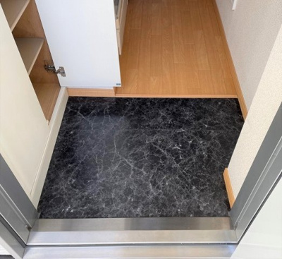 【玄関】 | レオパレスチェリーハウス