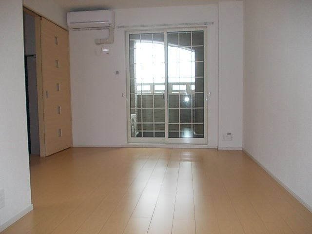 讃良レジデンスの居間・リビング