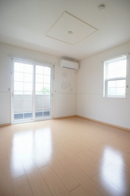 【居間・リビング】 | サンヴェルジュⅡ