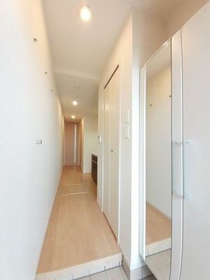 【玄関】 | ヴェルテス五番館