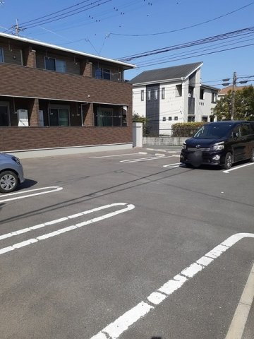 ヴィラ　フレグラントの駐車場