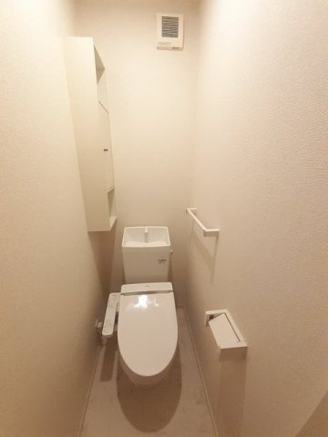 ヴィラ　フレグラントのトイレ