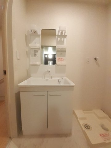 ヴィラ　フレグラントの洗面所