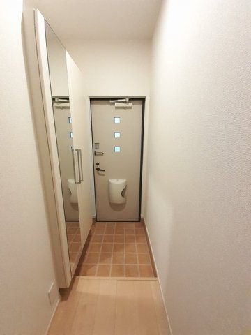 ヴィラ　フレグラントの玄関