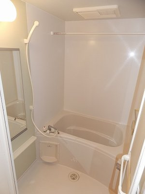 サニ－・ヒルズＣの浴室