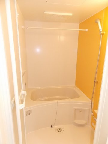 レジデンス　ミモザの浴室