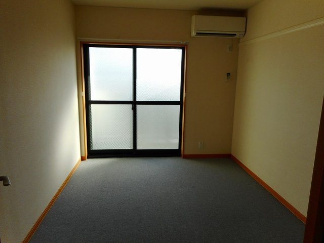 レオパレスさくら高津のその他|１階はフローリング仕様