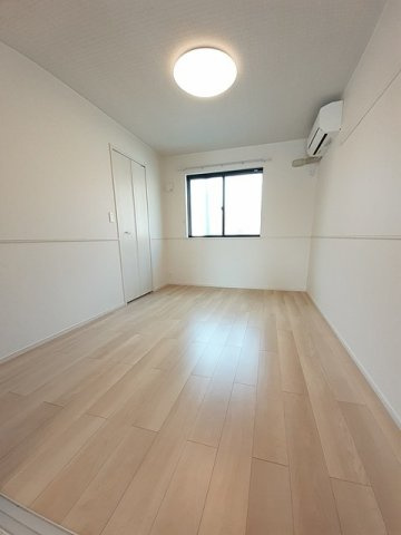 【内装】 | クイーン